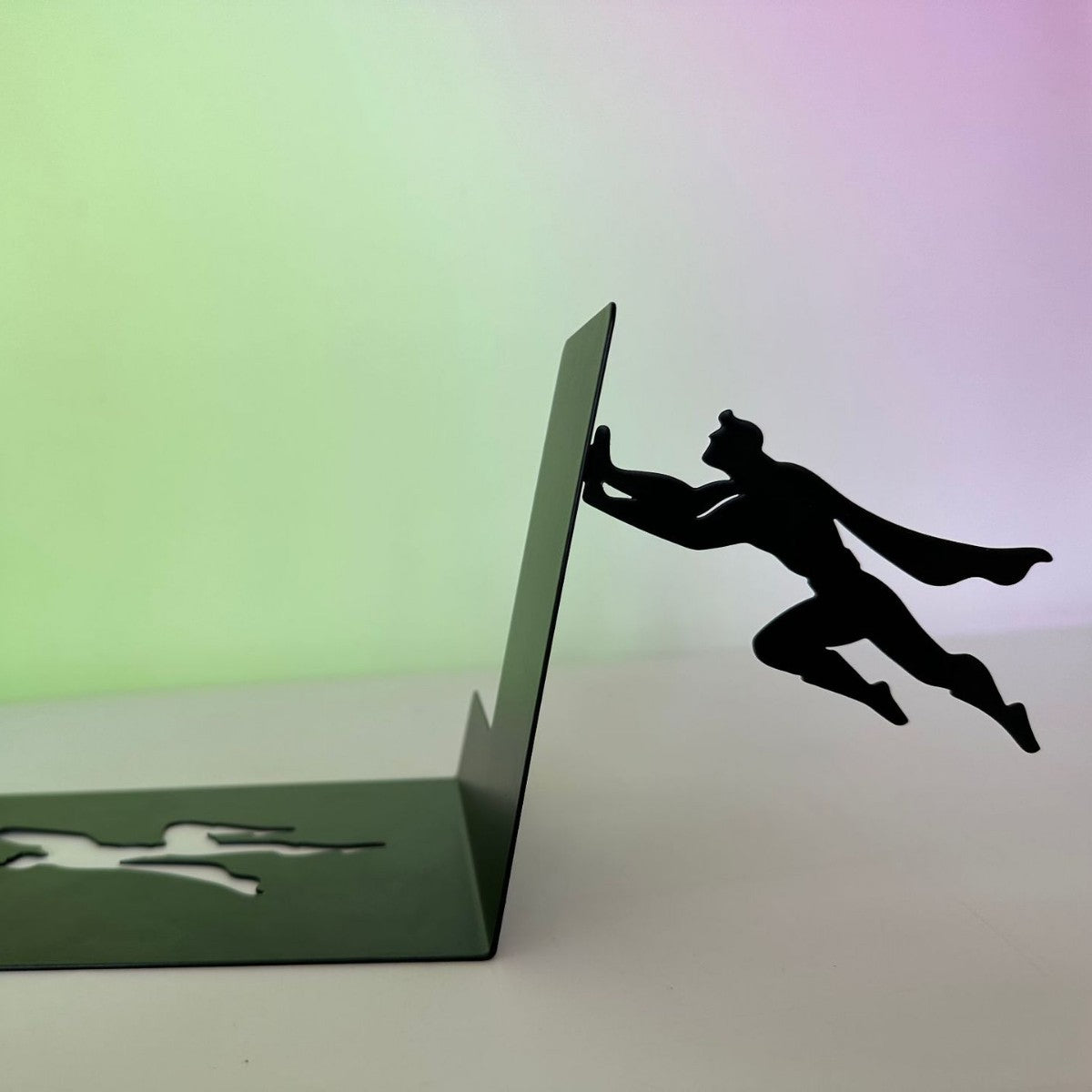 Creative Iron Sheet Superhero Bookends